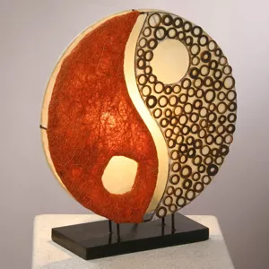 Woru Stolní lampa Ying Yang na dřevěné noze 33 cm